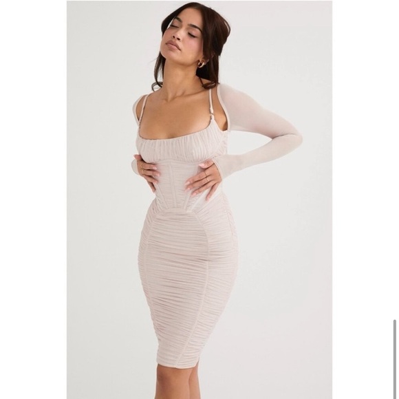 House Of Cb Freyja Dress in Pale Pink NEW - Picture 8 of 15